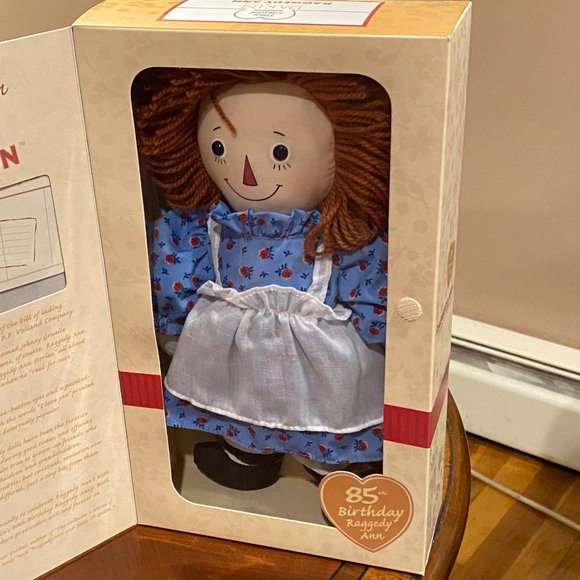 Raggedy Ann 85th Birthday Dakin NIB 2000 - Picture 2 of 8